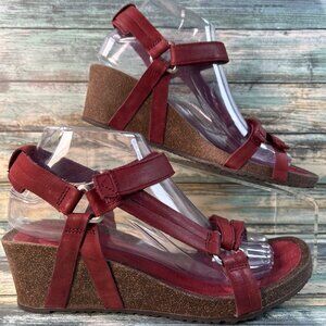 Teva Ysidro Universal Wedge Sandal Womens Size 8.5 Red Leather Hook & Loop